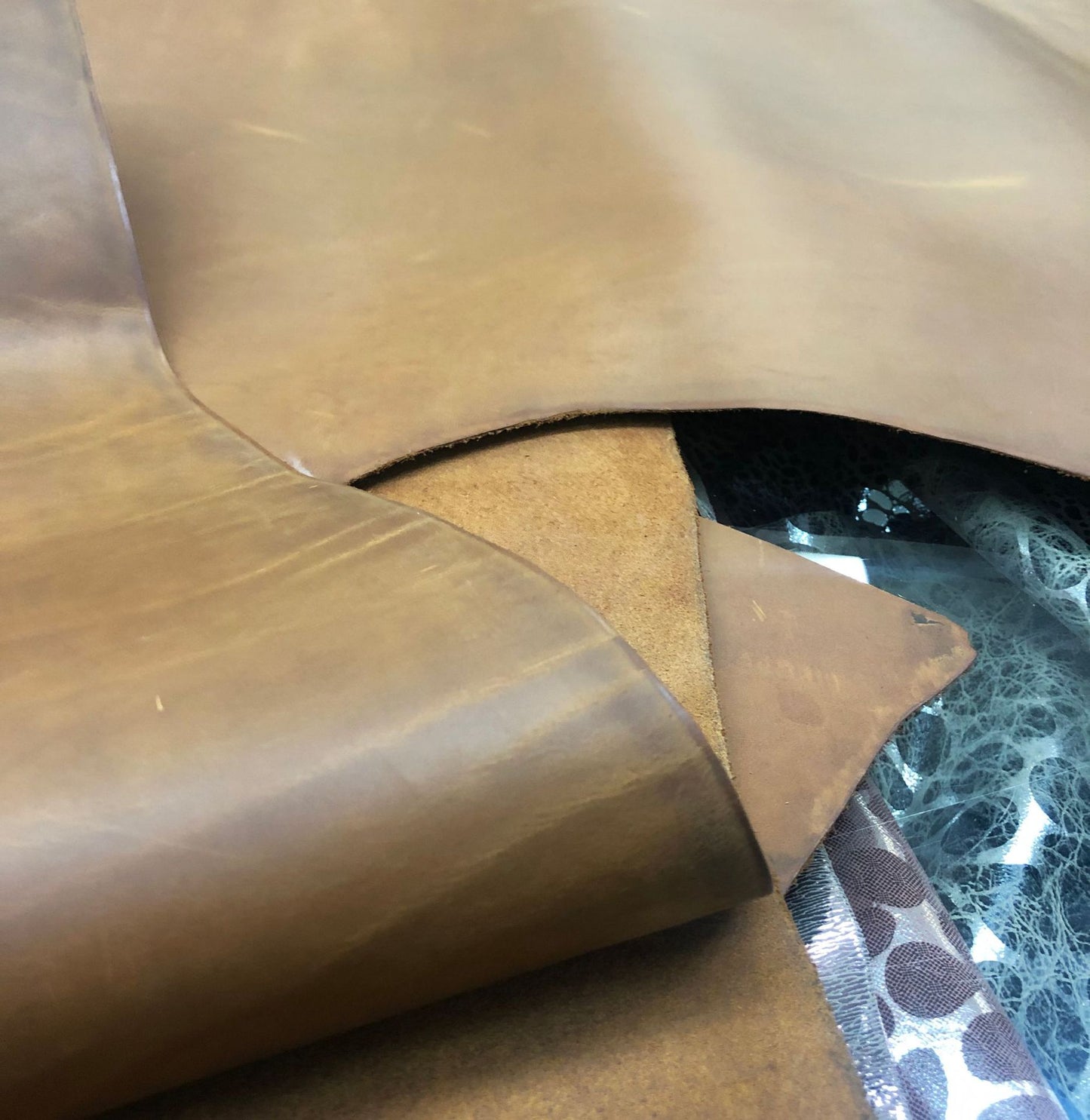 Imported Crazy Horse Leather Top Layer Waxed Cow Leather Wallet Shoes and Boots Leather Retro Tochigi Style Brown Real Cowhide